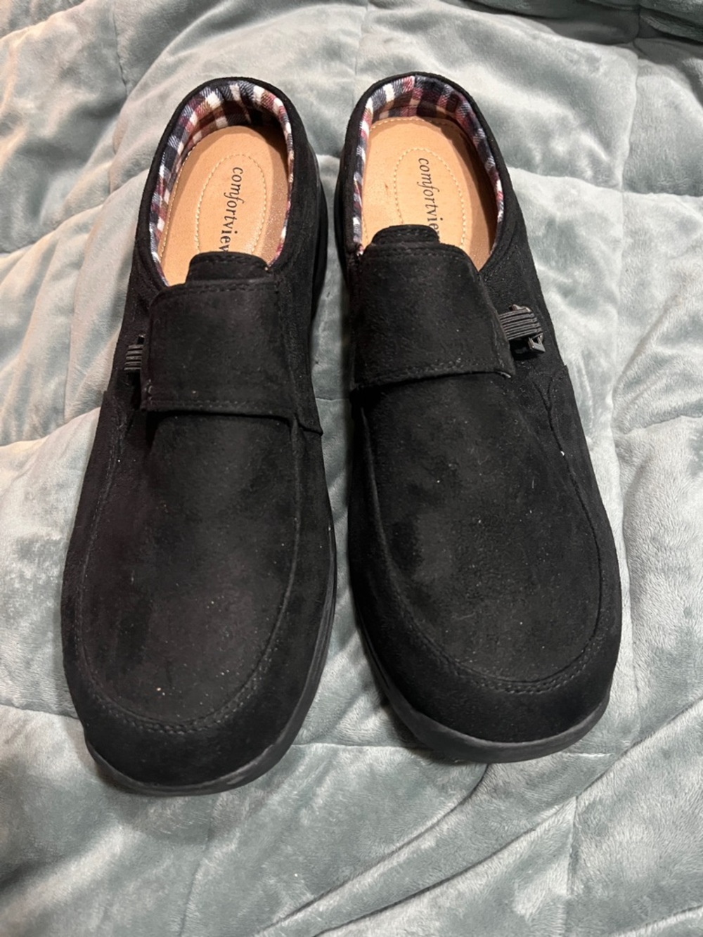 COMFORTVIEW Black  Slip-On Mules. 
(SZ. 11WW)